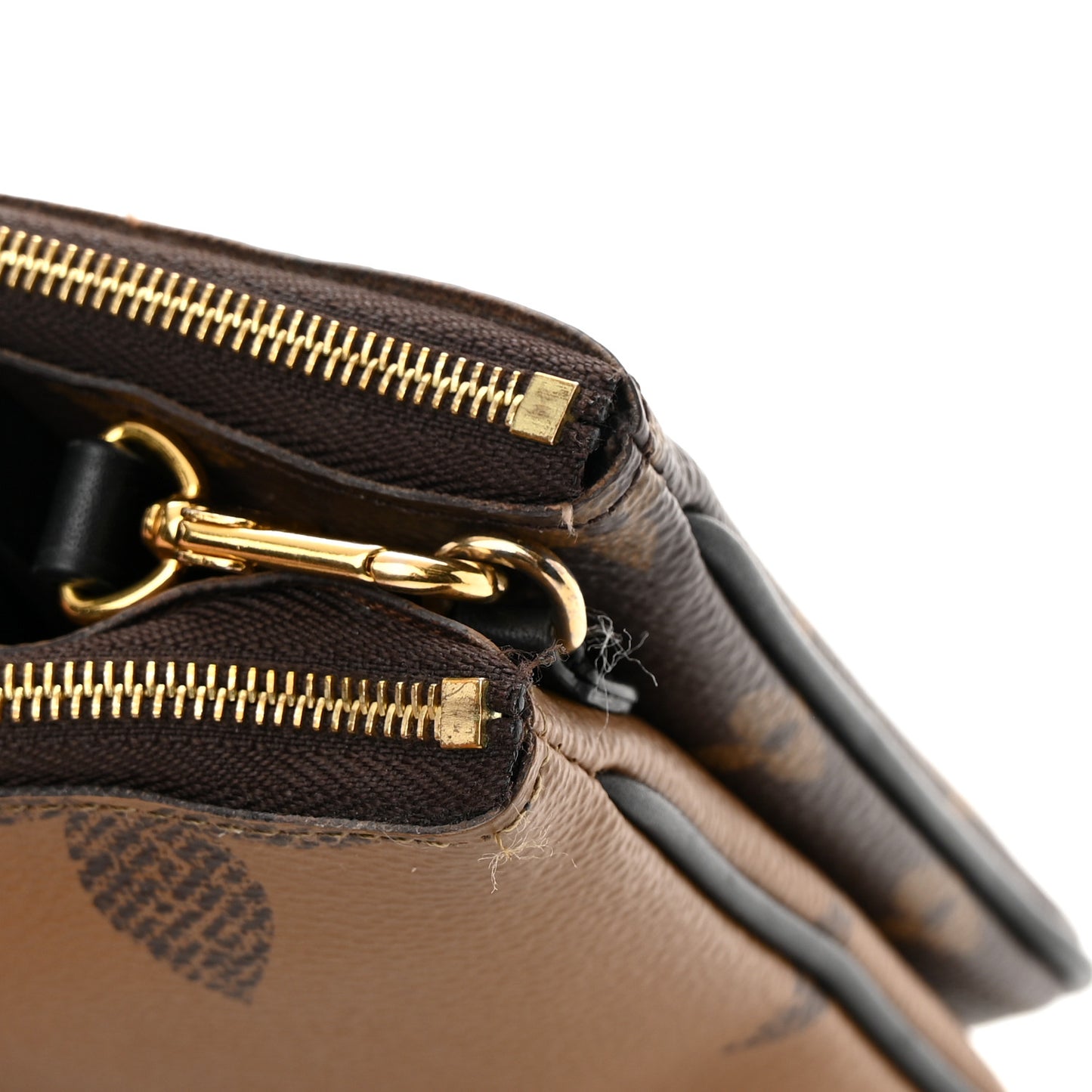 Reverse Monogram Giant Double Zip Pochette