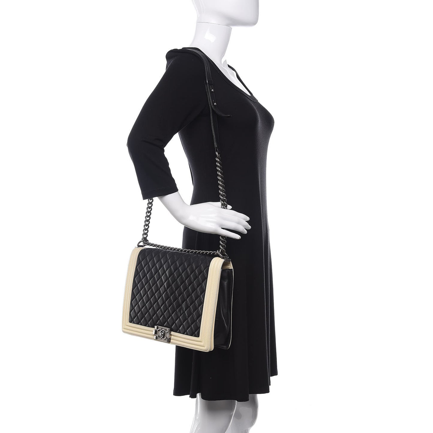 Lambskin Quilted Large Boy Flap Black White