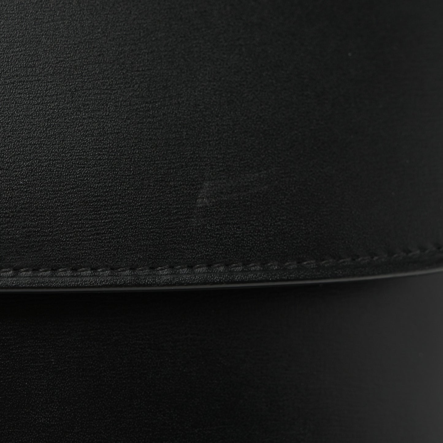 Box Calfskin Medium Classic Box Flap Bag Black