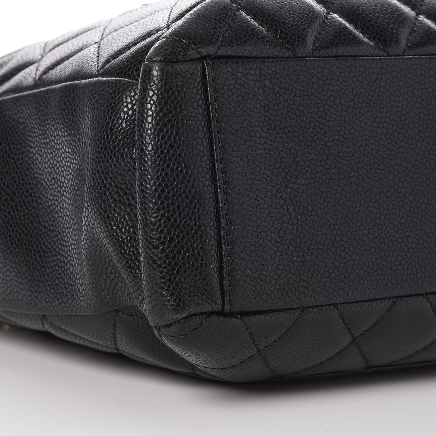 Caviar Quilted Petit Shopping Tote PST Black