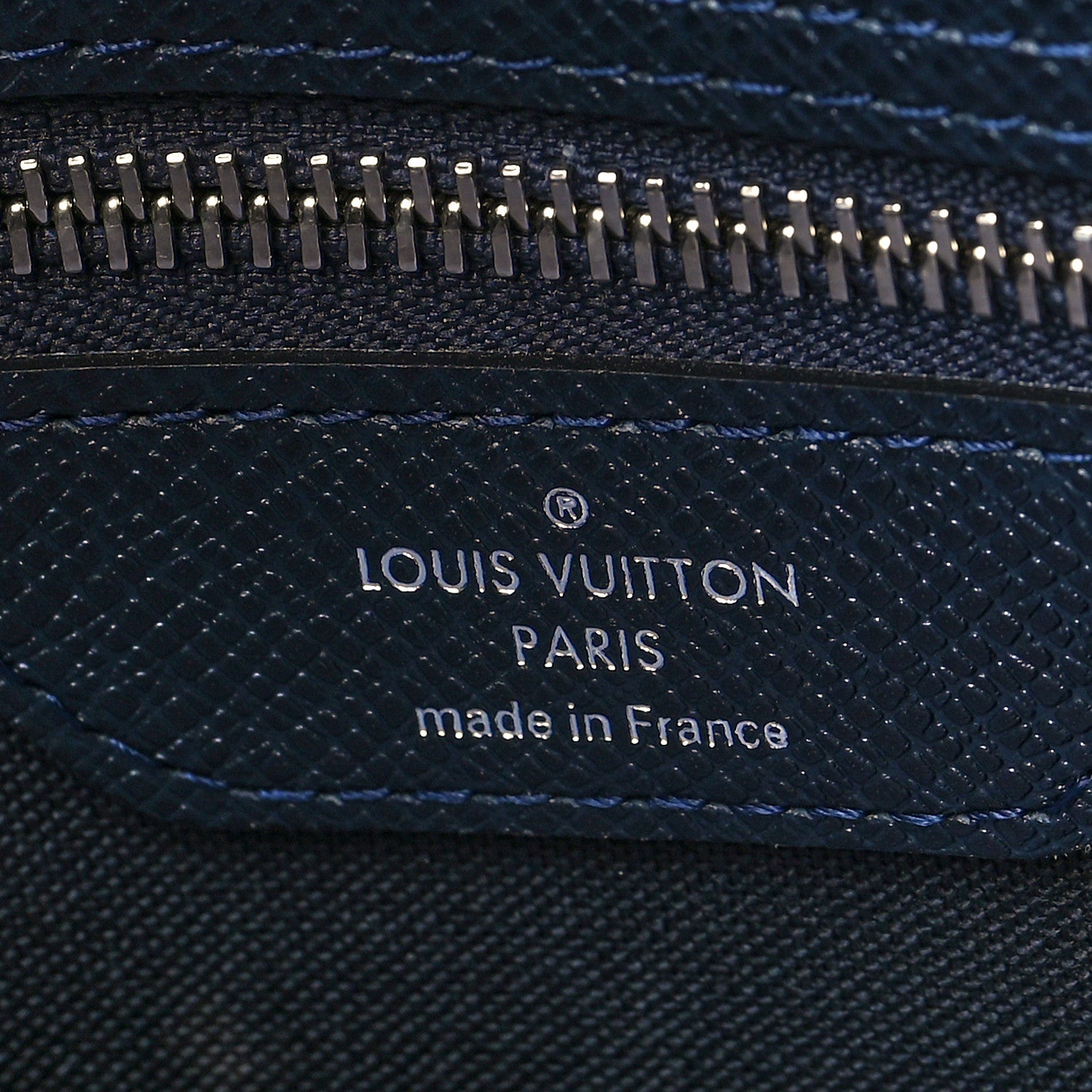 Louis Vuitton Taiga Roman MM Messenger Black 6 of 10