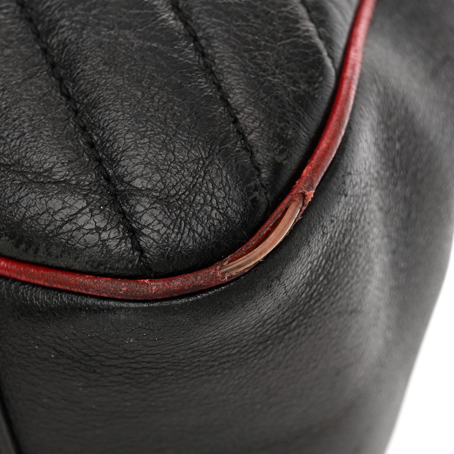 Vintage Effect Calfskin Matelasse Diagonal Large Torchon GG Marmont Shoulder Bag Black Romantic Cherry