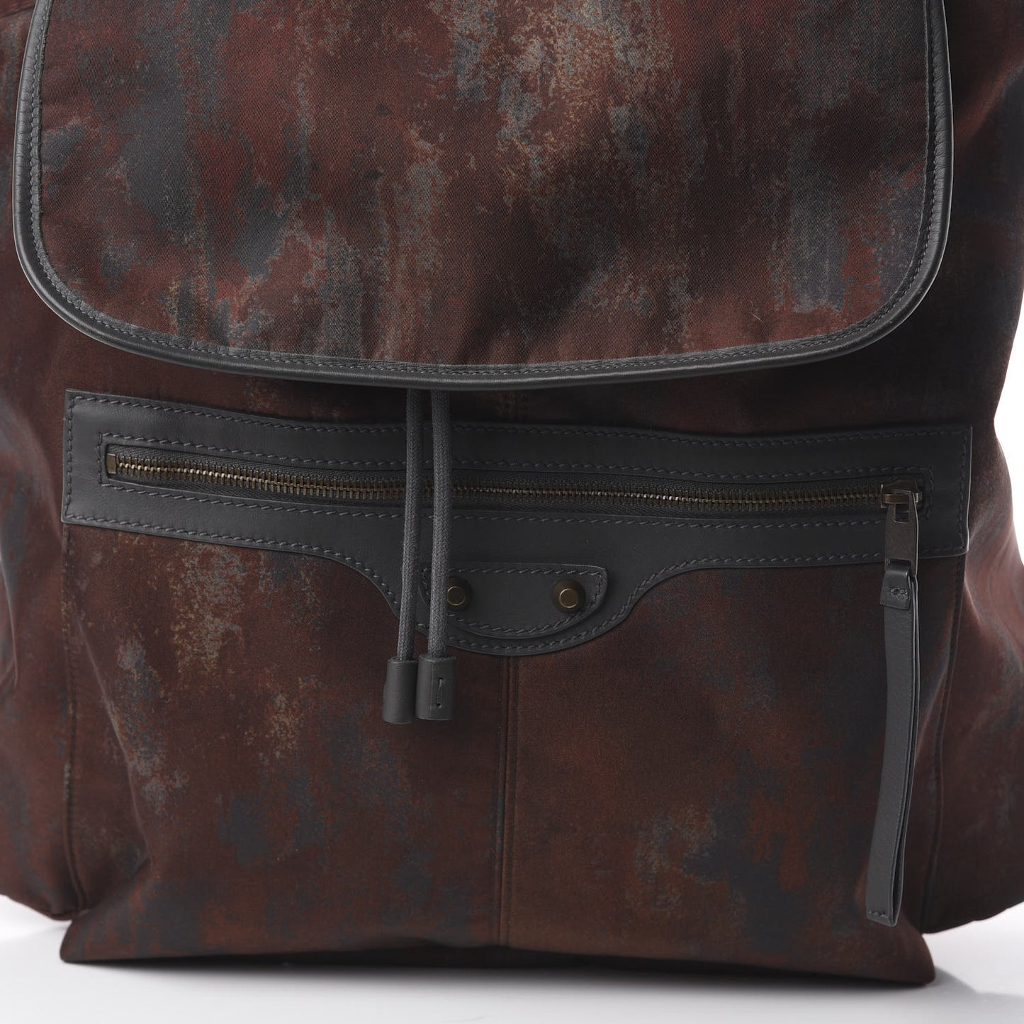 Nylon Calfskin Classic Hardware S Traveler Backpack Brown