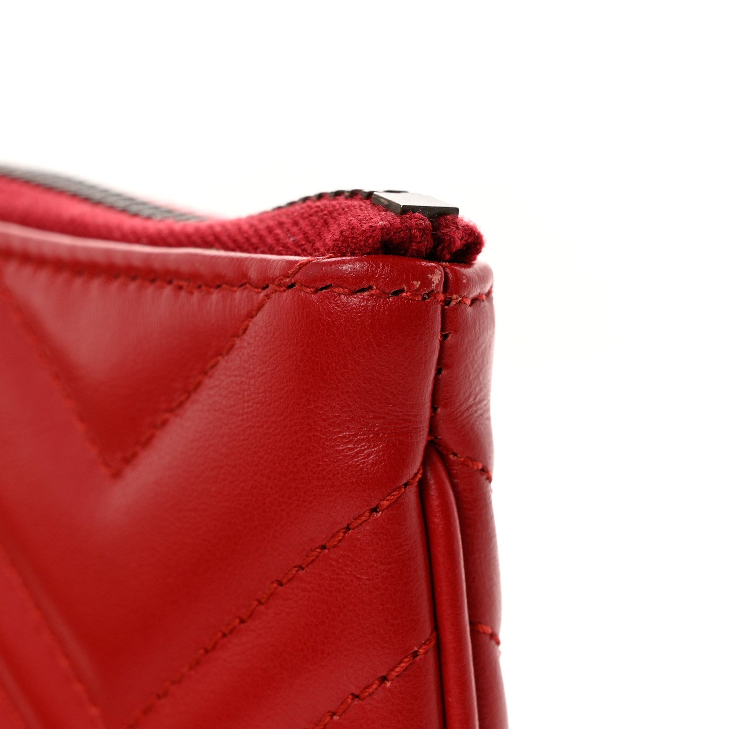 Gucci Calfskin Matelasse GG Marmont Wrist Wallet Hibiscus Red 9 of 9