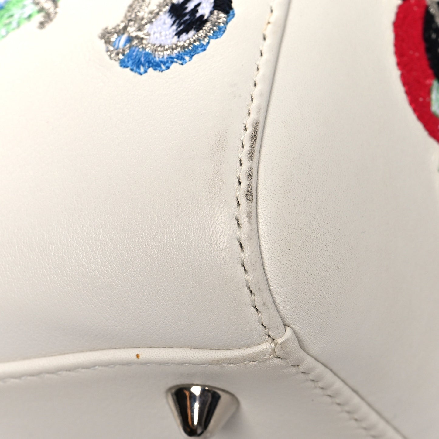 Smooth Calfskin Embroidered Medium Lady Dior White Multicolor