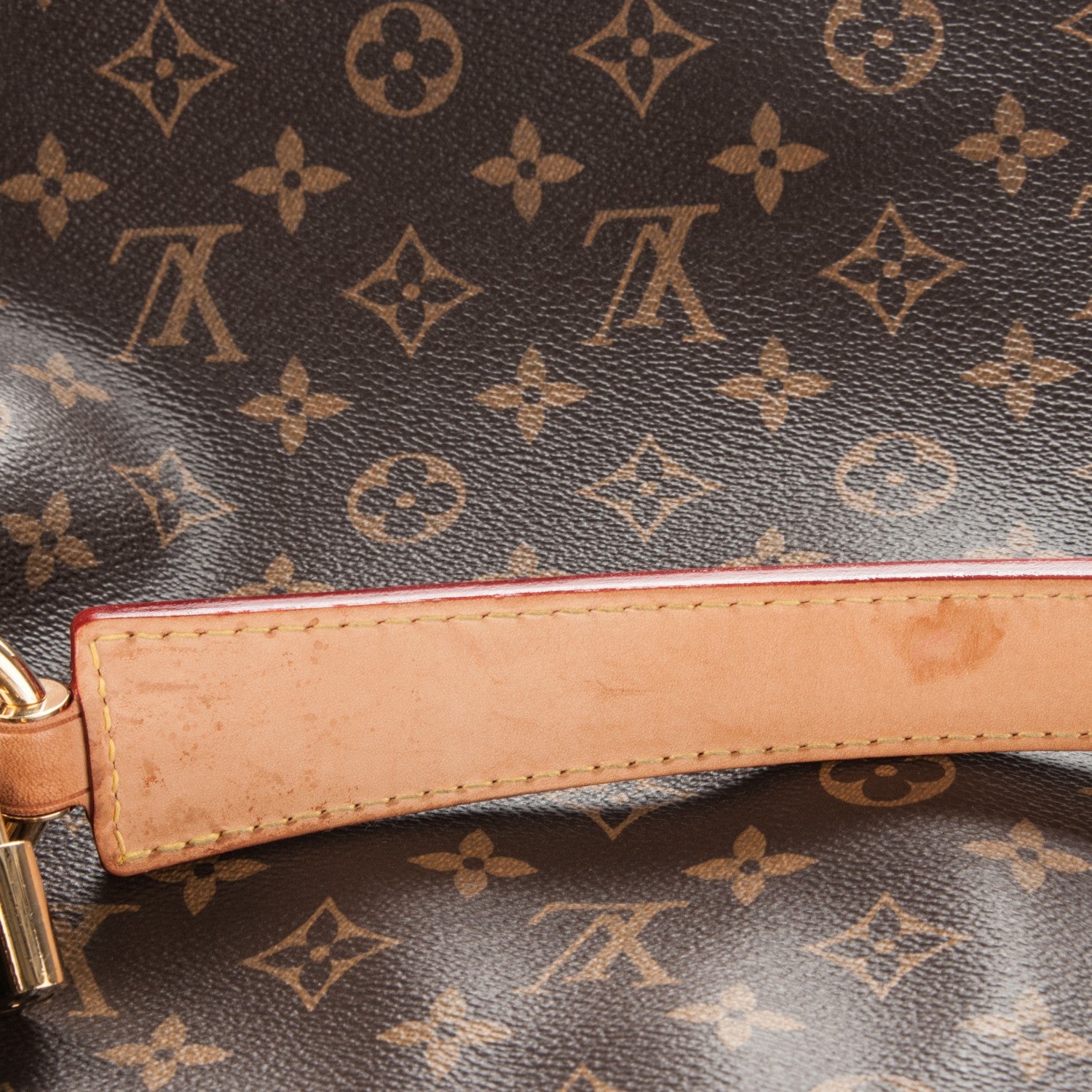Louis Vuitton Monogram Berri MM 10 of 10