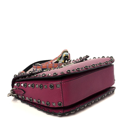 Valentino Garavani Grained Calfskin Onyx Medium Guitar Strap Rockstud Rolling Flap Saddle Bag Disco Pink 4 of 10