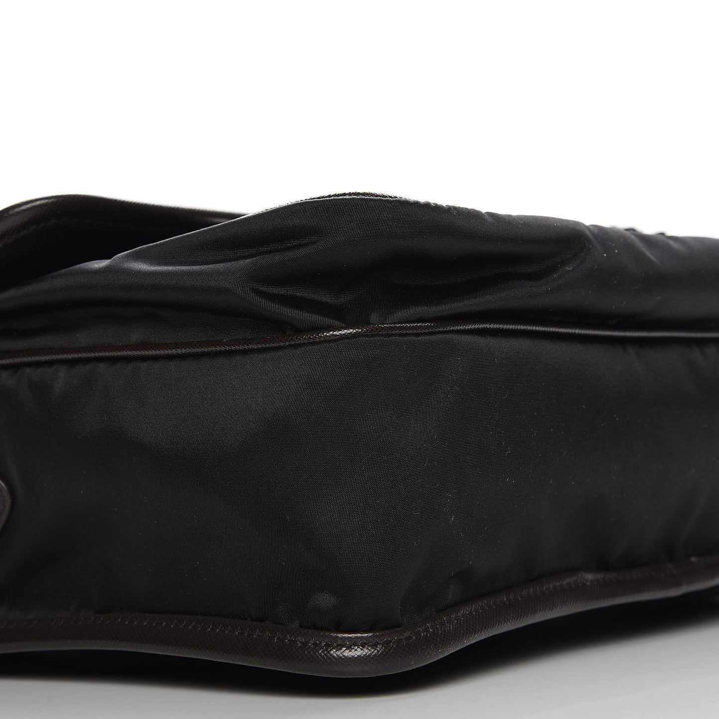 Tessuto Nylon Saffiano Logo Messenger Bag Black