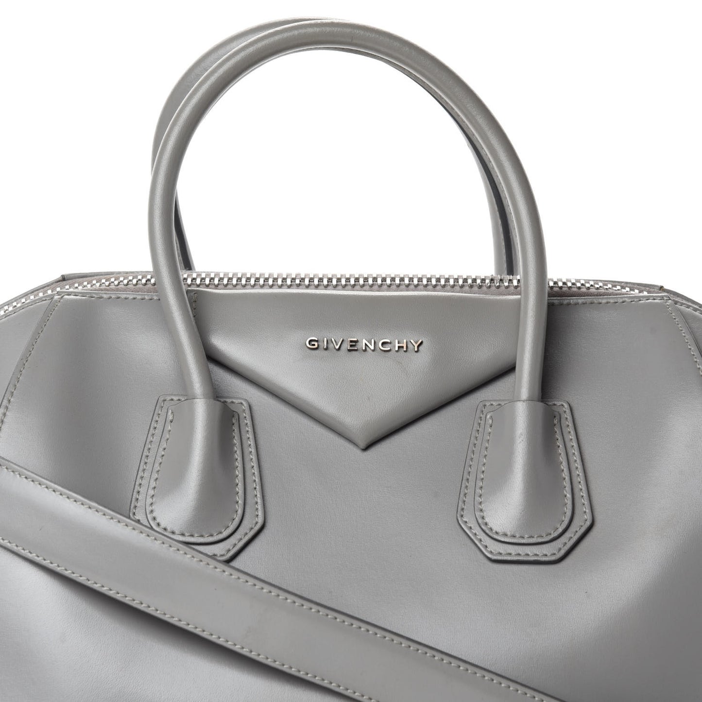 Shiny Lord Calfskin Medium Antigona Pearl Grey