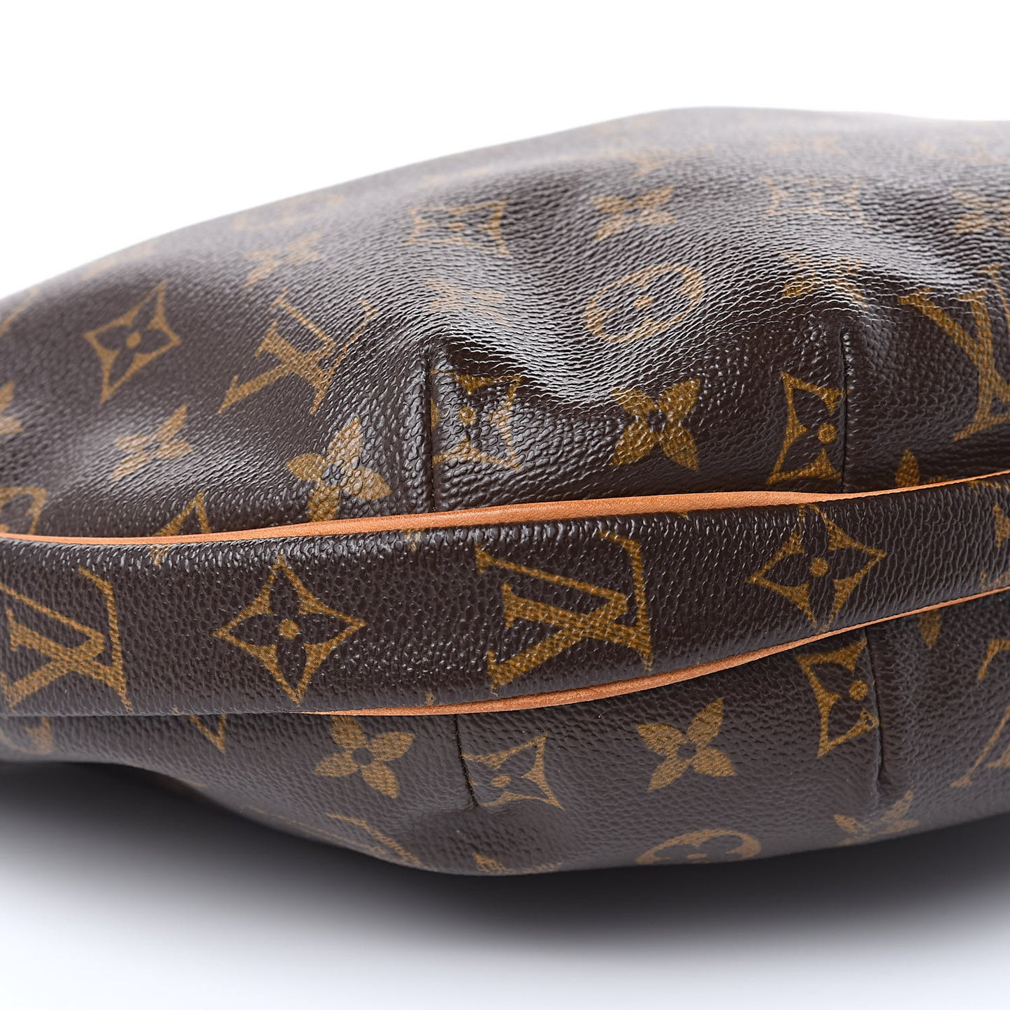 Monogram Croissant MM