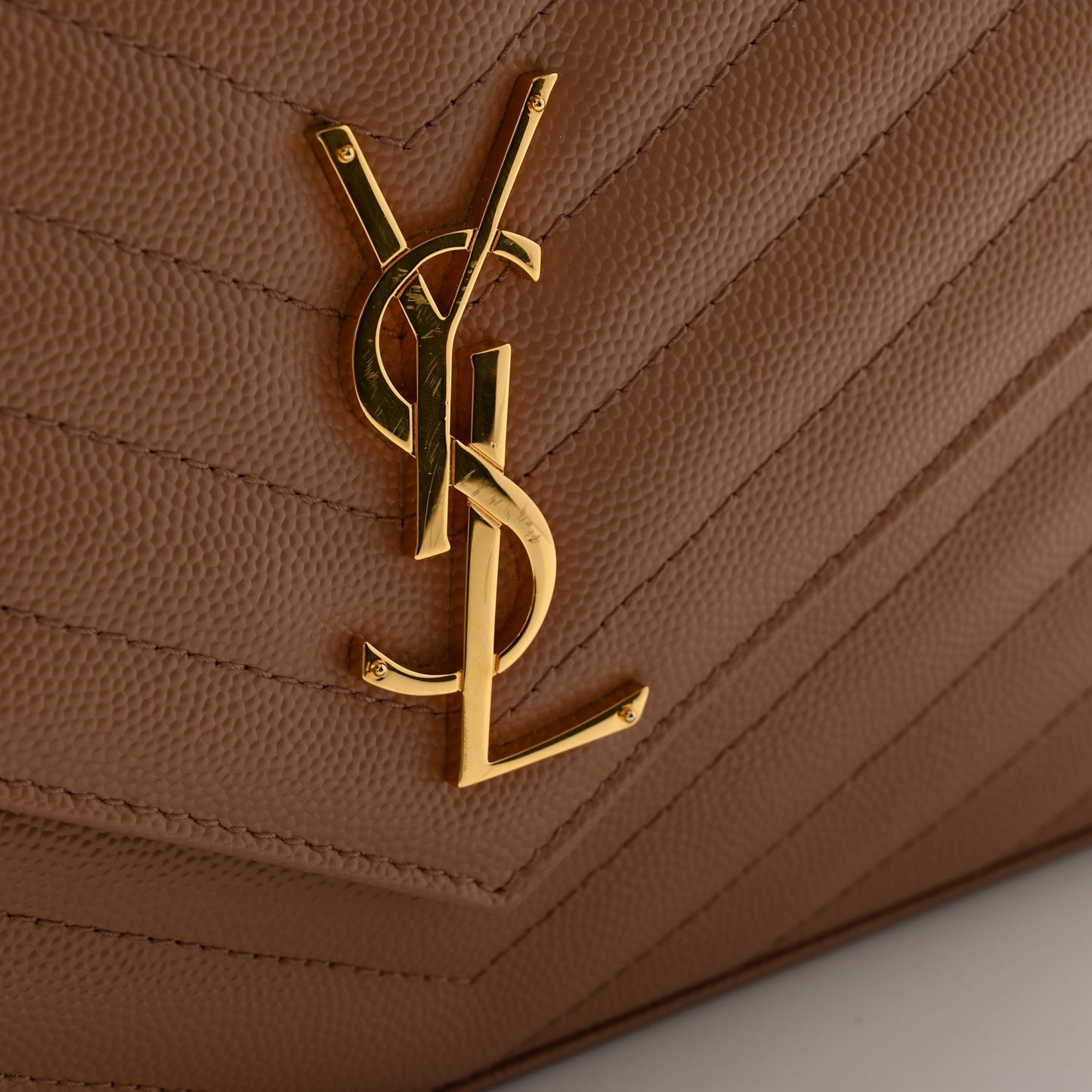 Grain De Poudre Matelasse Chevron Monogram Chain Wallet Dark Beige