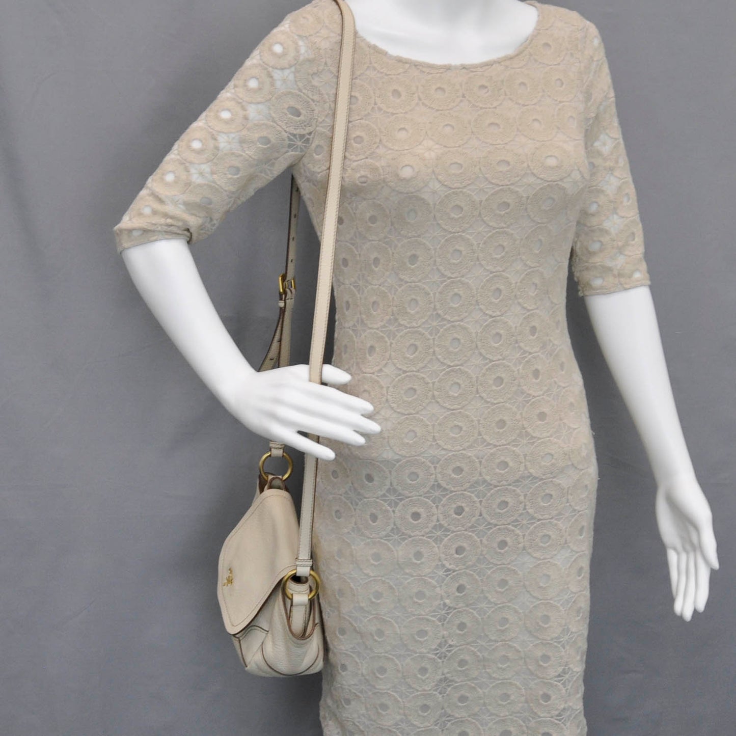 Vitello Daino Shoulder Bag Cera