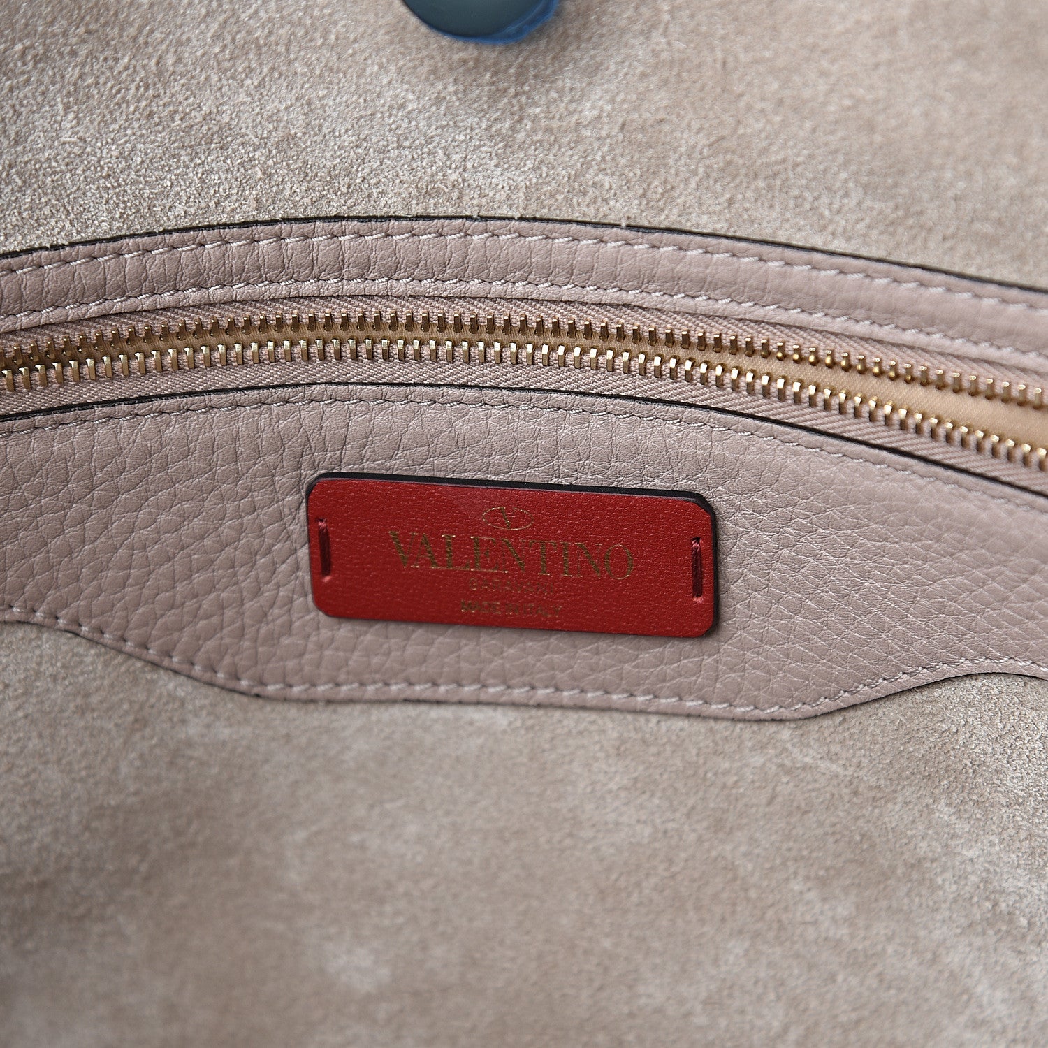 Valentino Garavani Grained Calfskin Rockstud Shoulder Tote Poudre 5 of 8