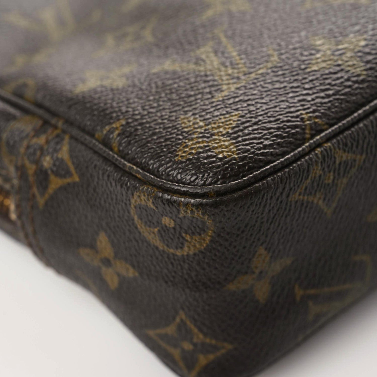 Louis Vuitton Monogram Trousse Toilette 23 7 of 15