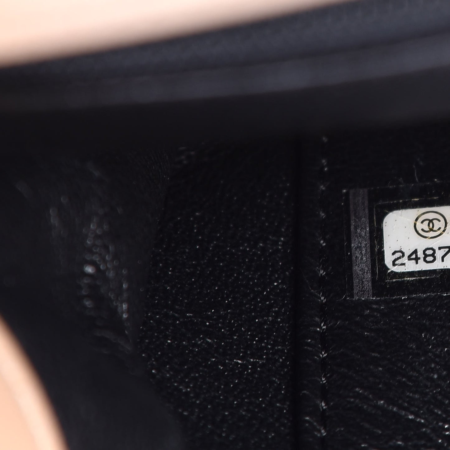 Caviar Quilted Medium CC Filigree Flap Beige Black
