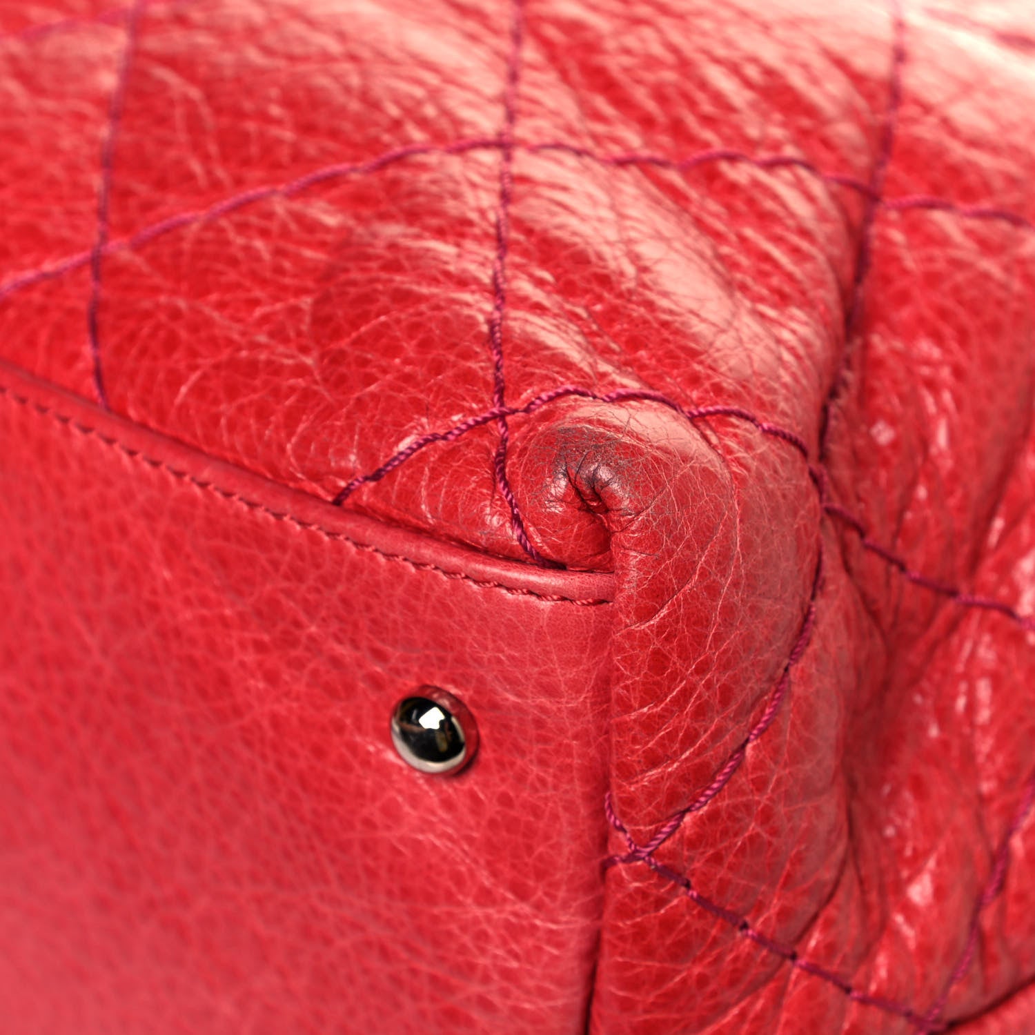 Chanel Glazed Calfskin Large On The Road Tote Red 11 of 16