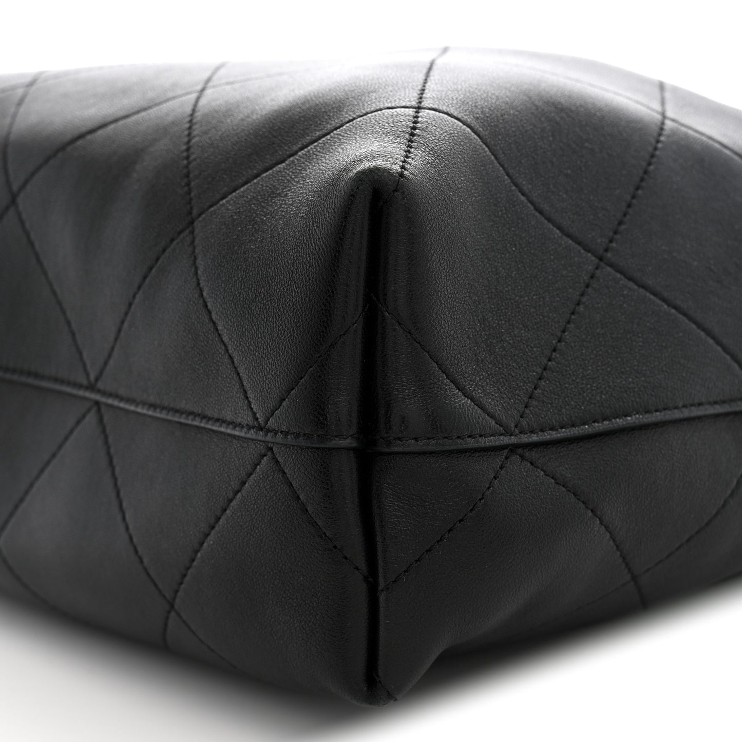Shiny Lambskin Quilted Medium Hobo Black