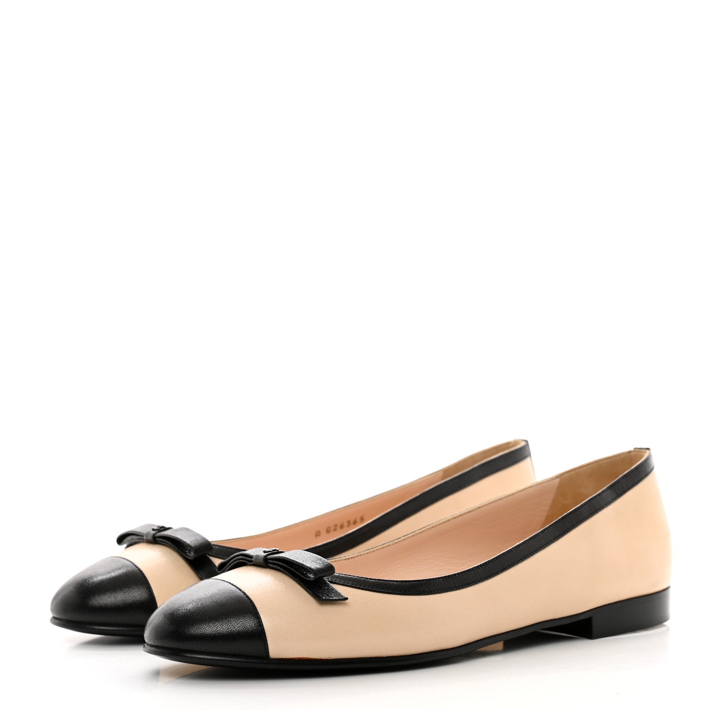 Goatskin Cap Toe Bow CC Ballerina Flats 39.5 Beige Black