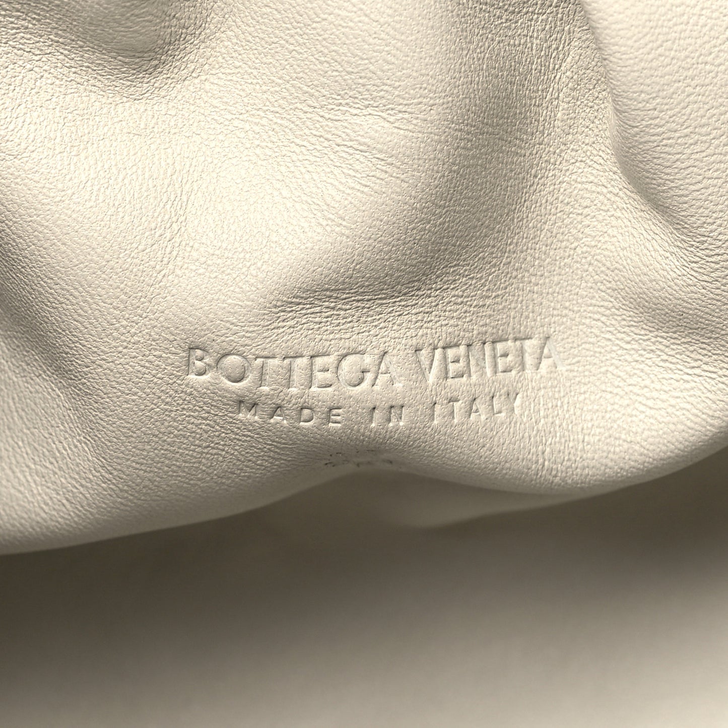 Nappa Maxi Intrecciato The Pouch Oversized Clutch Plaster