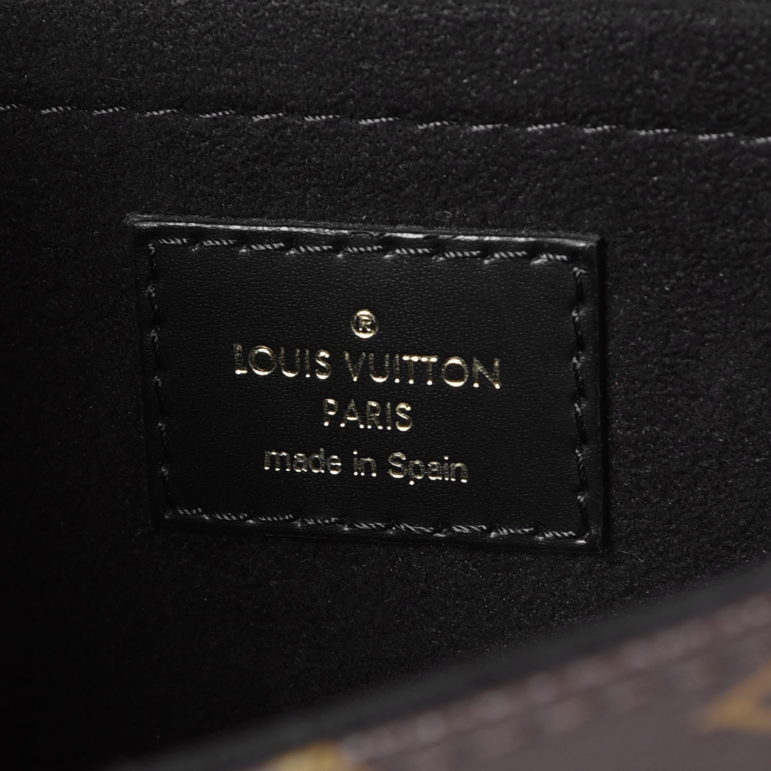 Louis Vuitton Epi Monogram Saint Michel Black 6 of 7