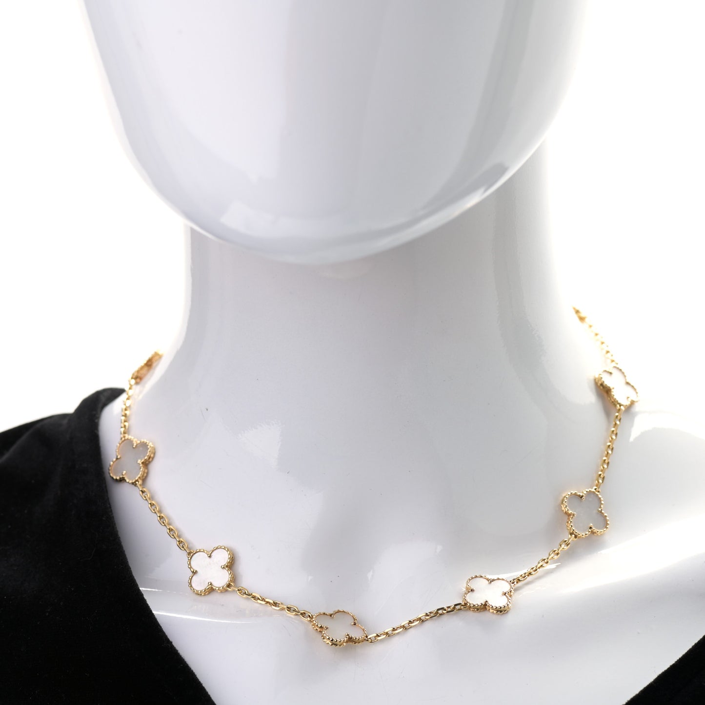 18K Yellow Gold Mother of Pearl 10 Motifs Vintage Alhambra Necklace