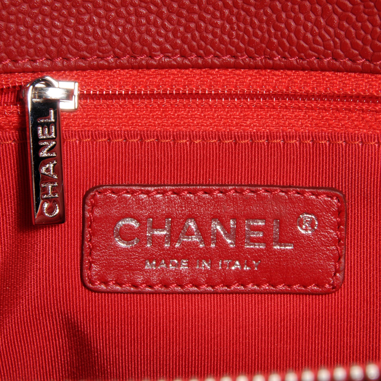 Caviar Grand Shopping Tote GST Red