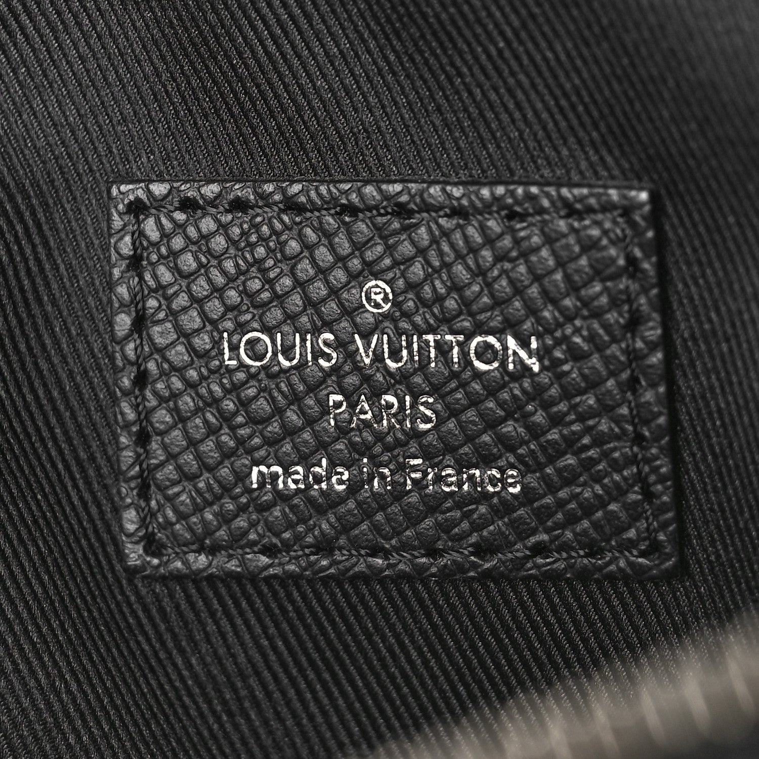 Louis Vuitton Taiga Vertical Tote Ardoise 6 of 10