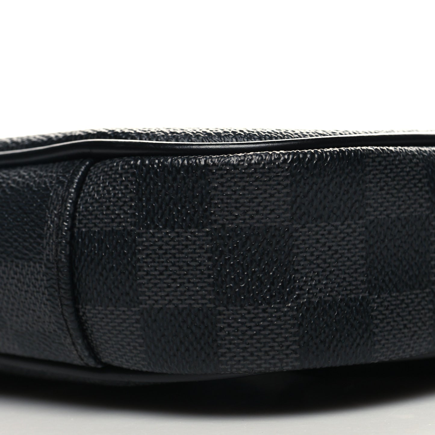 Damier Graphite Ambler