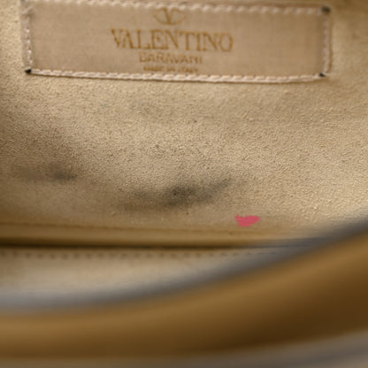 Valentino Garavani Pebbled Calfskin Onyx Medium Guitar Strap Rockstud Rolling Flap Saddle Bag Ivory 12 of 14