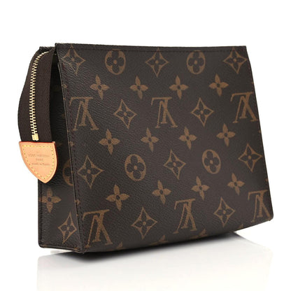 Louis Vuitton Monogram Toiletry Pouch 19 4 of 11