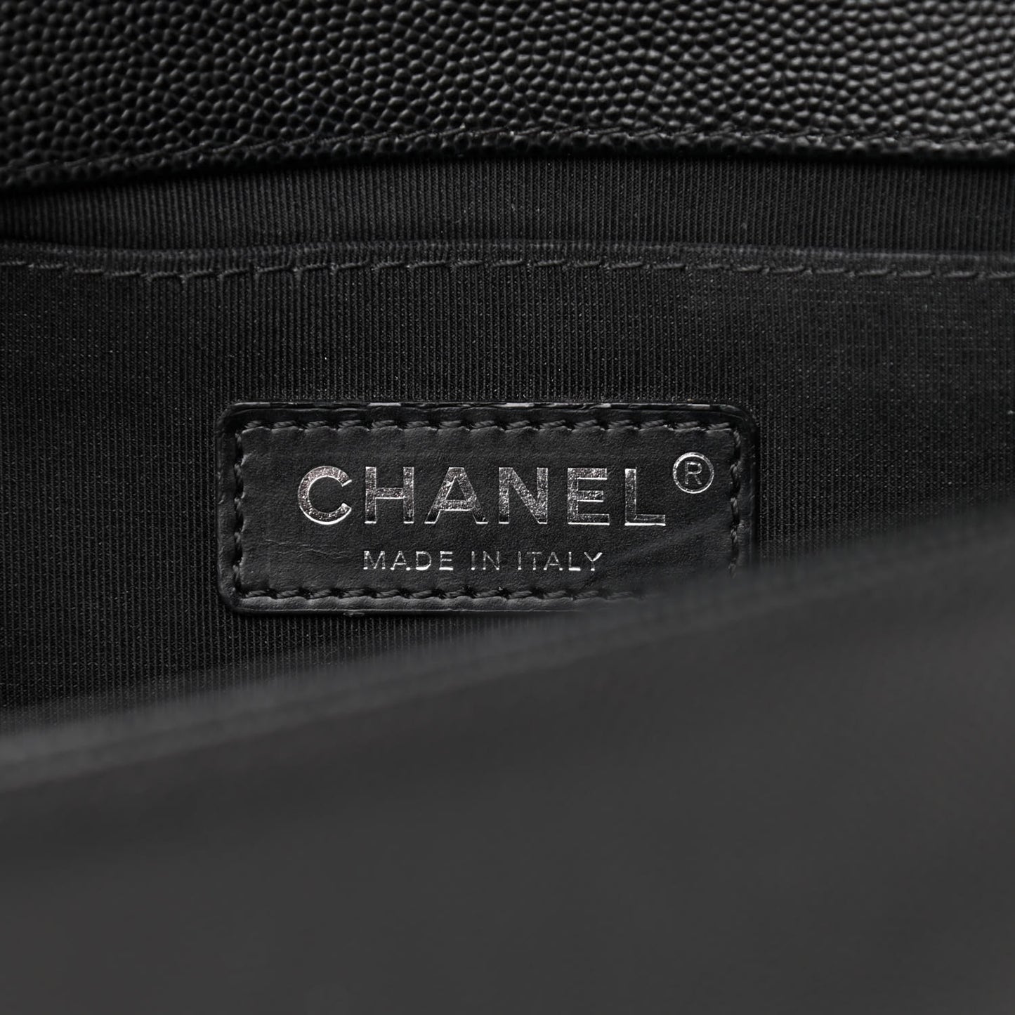 Caviar Chevron Quilted Medium Boy Flap Black