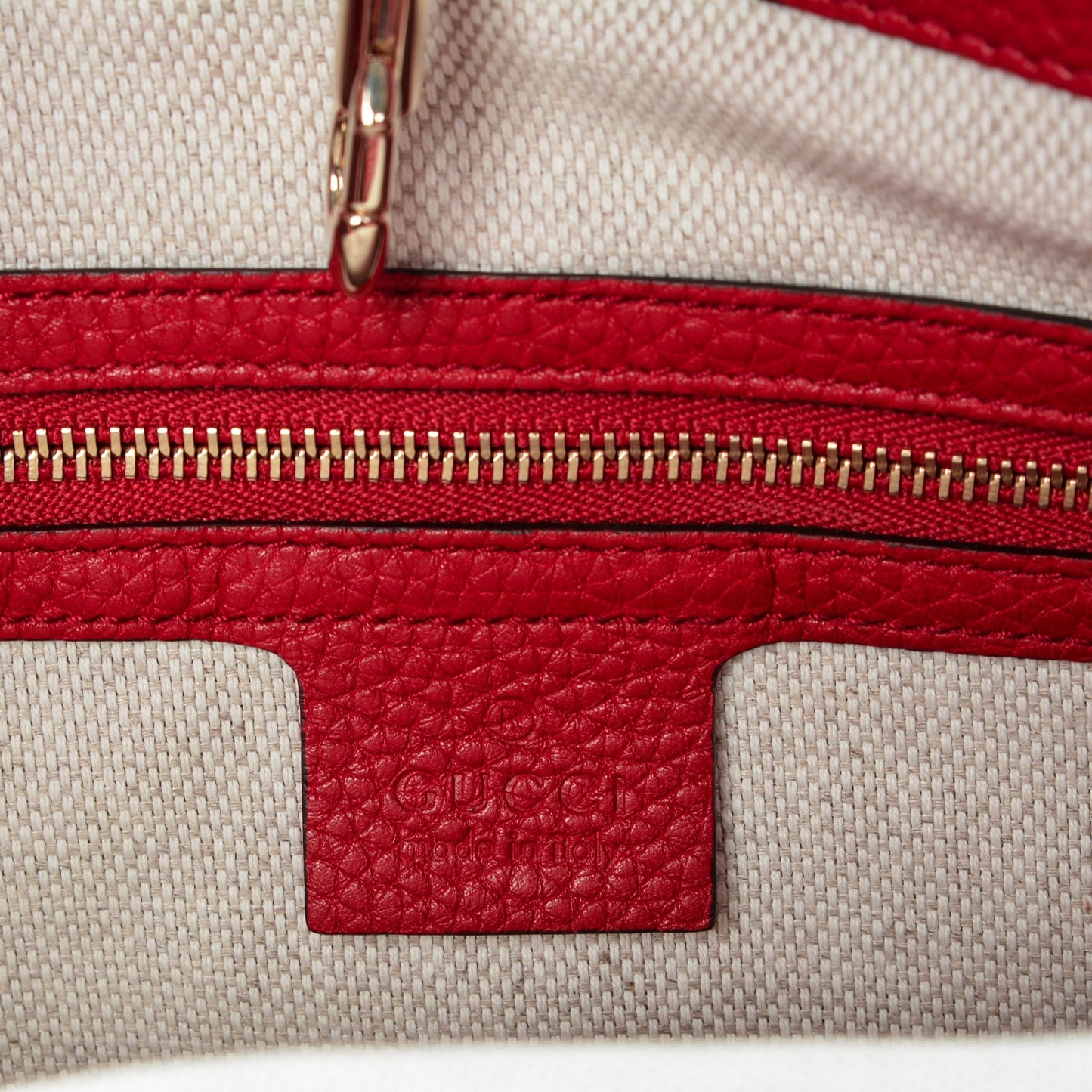Pebbled Calfskin Medium Soho Chain Shoulder Bag Vibrant Red