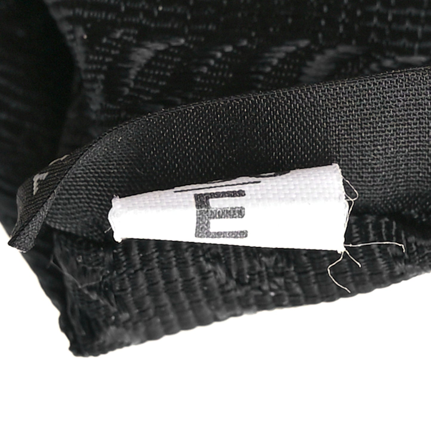 Saffiano Re-Edition 2005 Shoulder Bag White