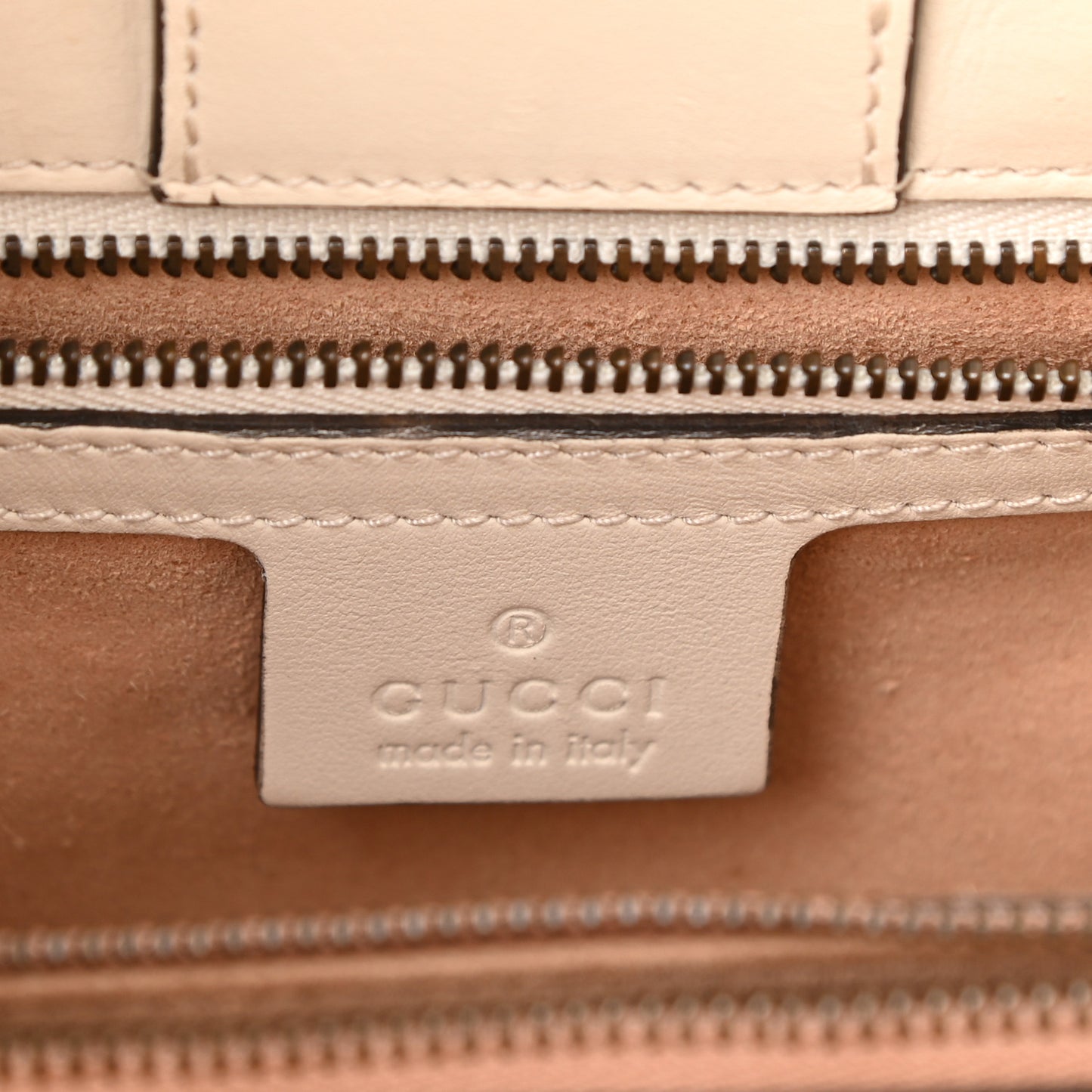 Calfskin Matelasse Small GG Marmont Tote White