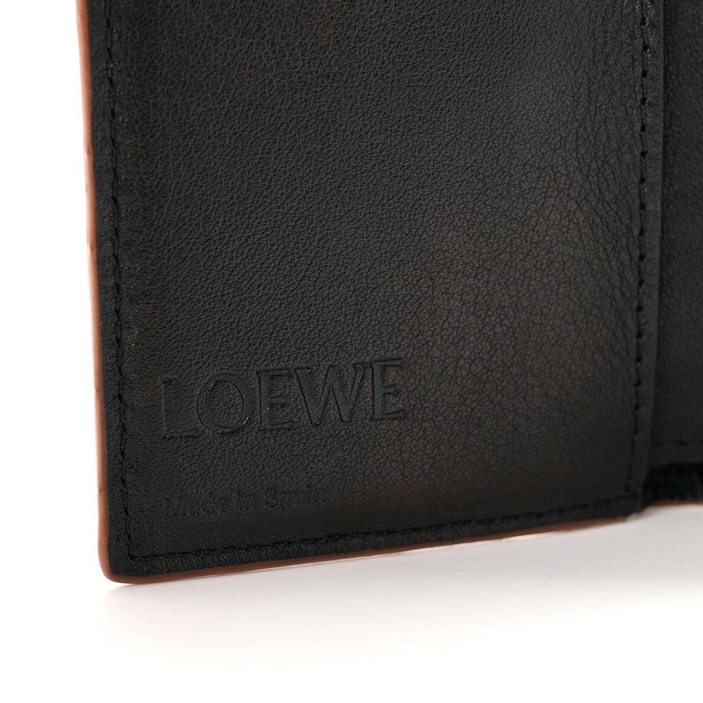 Grained Calfskin Anagram Trifold Wallet Black