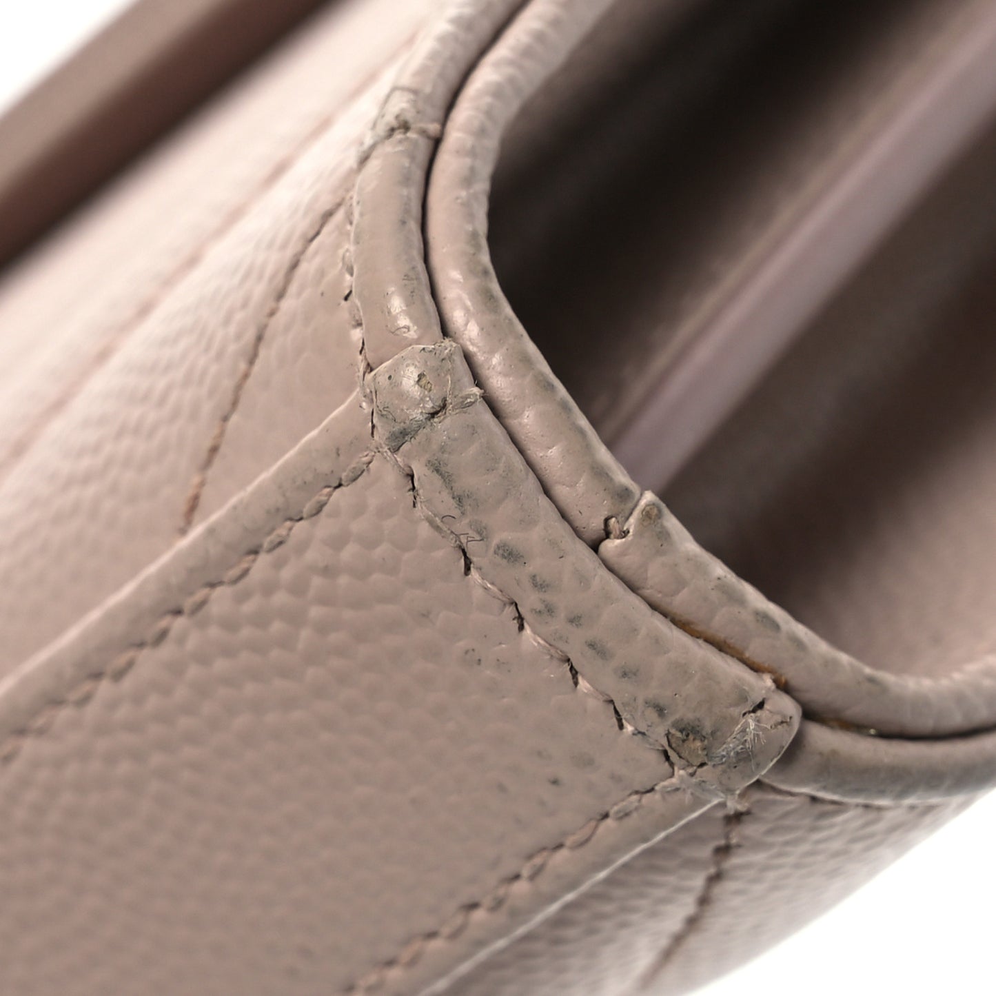 Grain De Poudre Matelasse Chevron Cassandre Envelope Chain Wallet Dark Beige