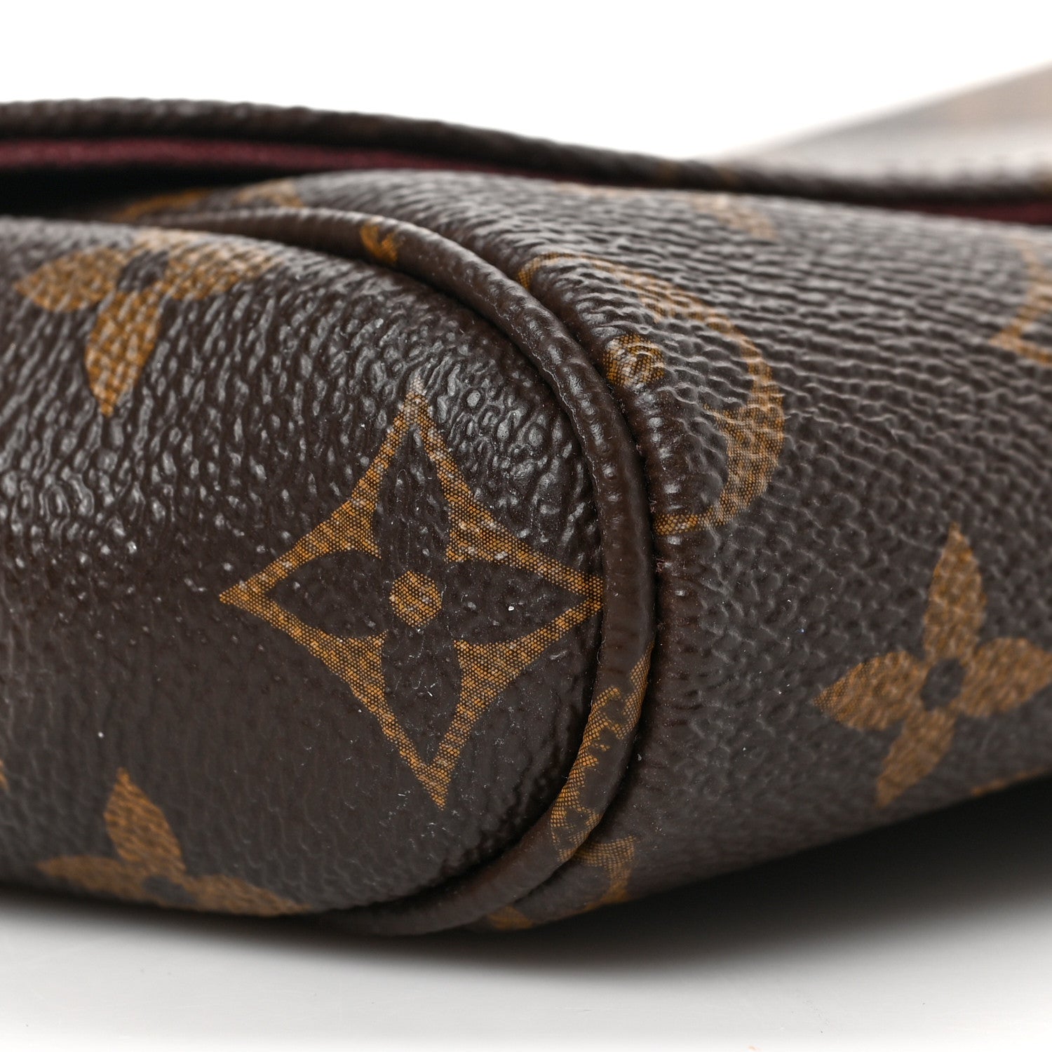 Louis Vuitton Monogram Favorite MM 7 of 9