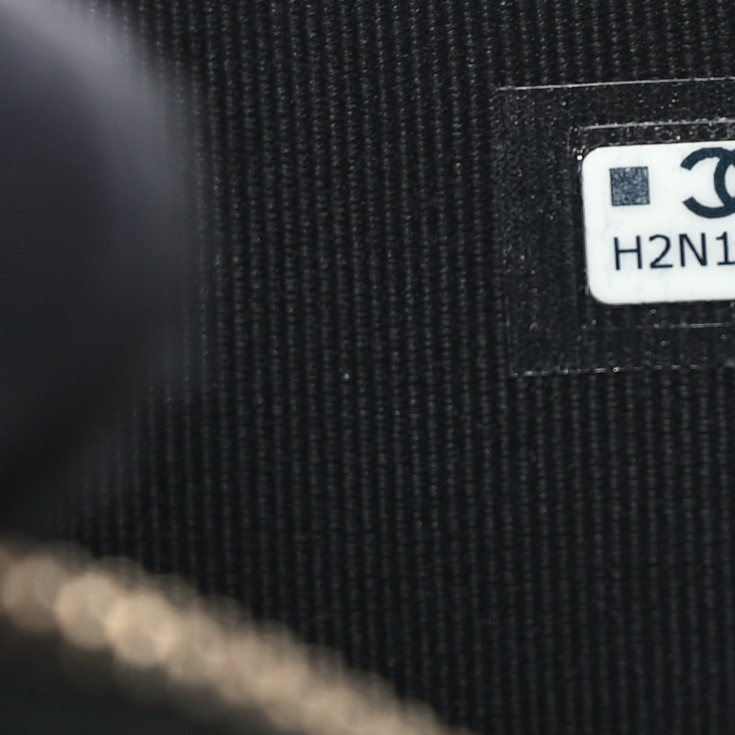 Caviar Quilted Small Zip Around Wallet Black