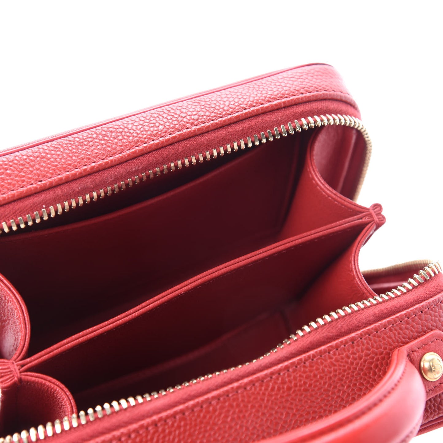Caviar Quilted Small CC Filigree Vanity Case Red