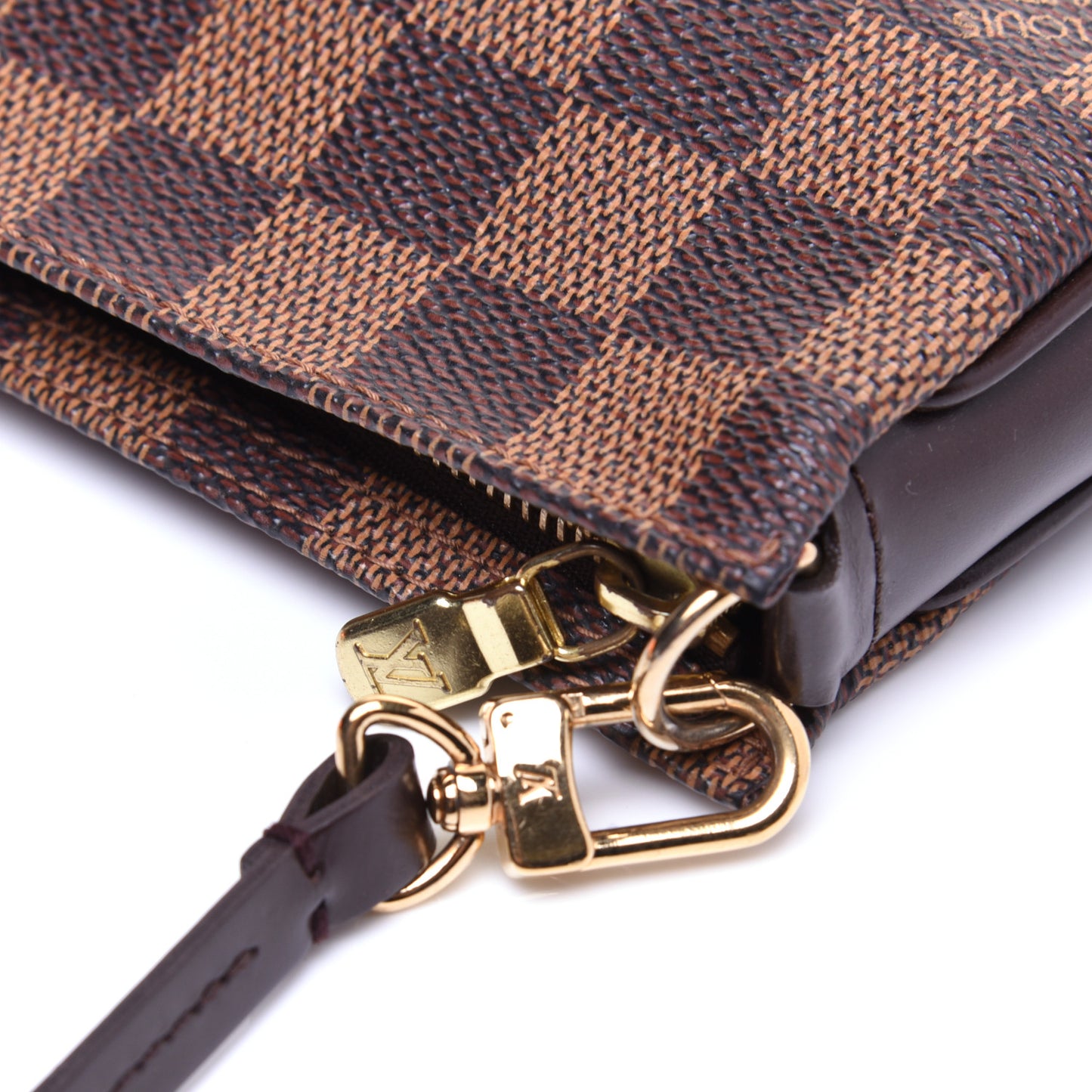 Damier Ebene Navona Pochette Accessories