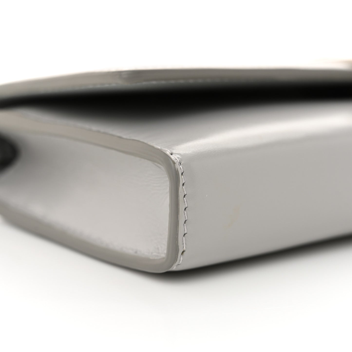 Calfskin 4G Wallet on Chain Cloud Grey