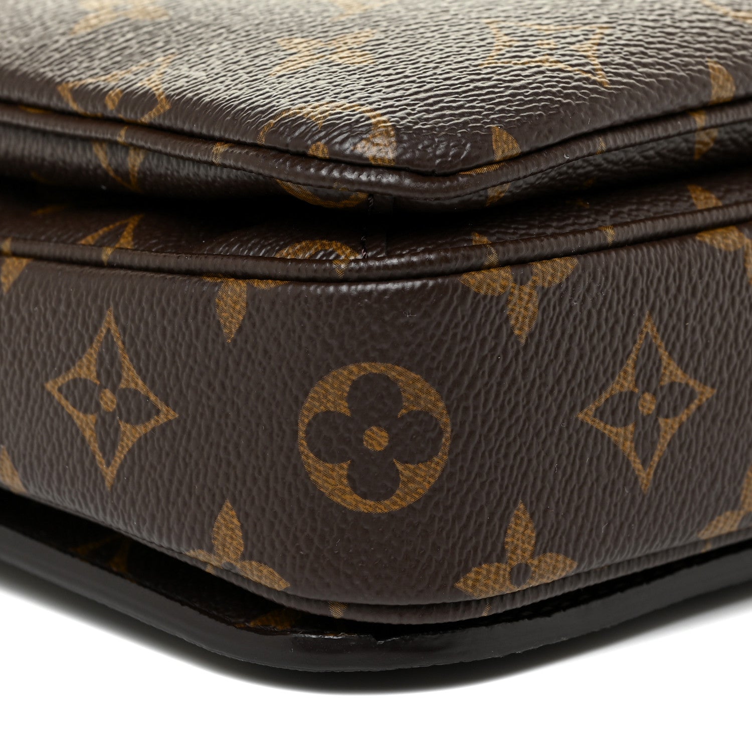 Louis Vuitton Monogram Pochette Metis 7 of 9