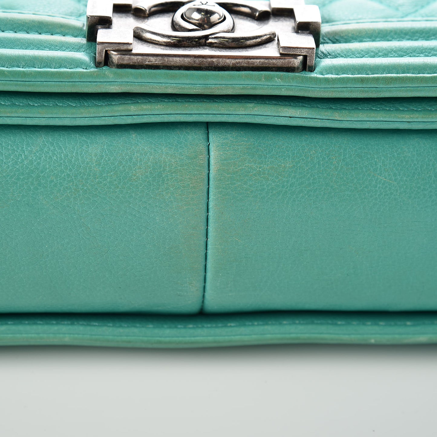 Calfskin Quilted Large Boy Flap Green