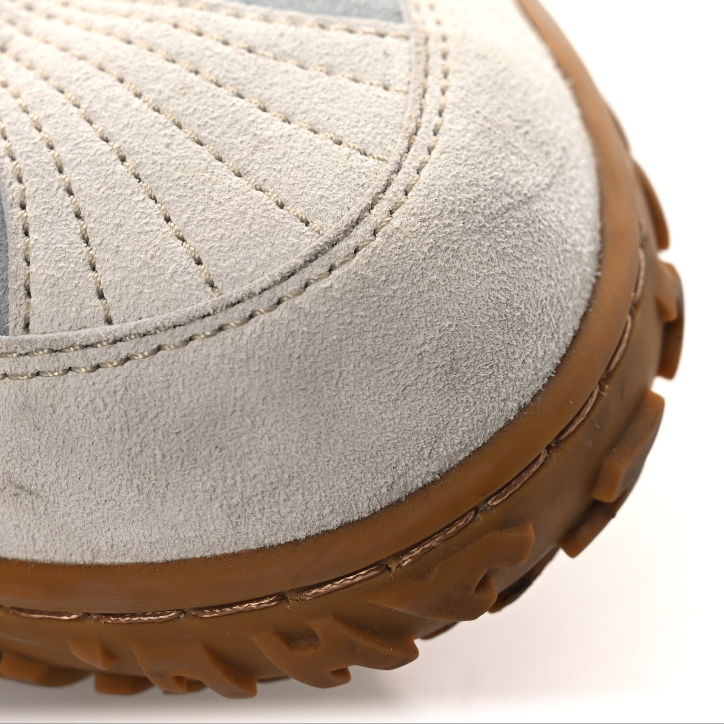 Suede Goatskin Jet Sneakers 38 Gris Nuage White