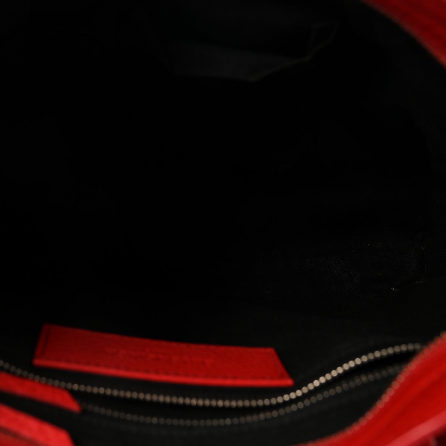 Vibrato Calfskin Classic Silver Hardware S City Rouge Cerise