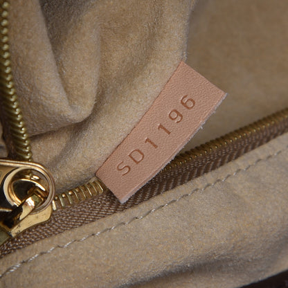 Louis Vuitton Monogram Artsy MM 9 of 12