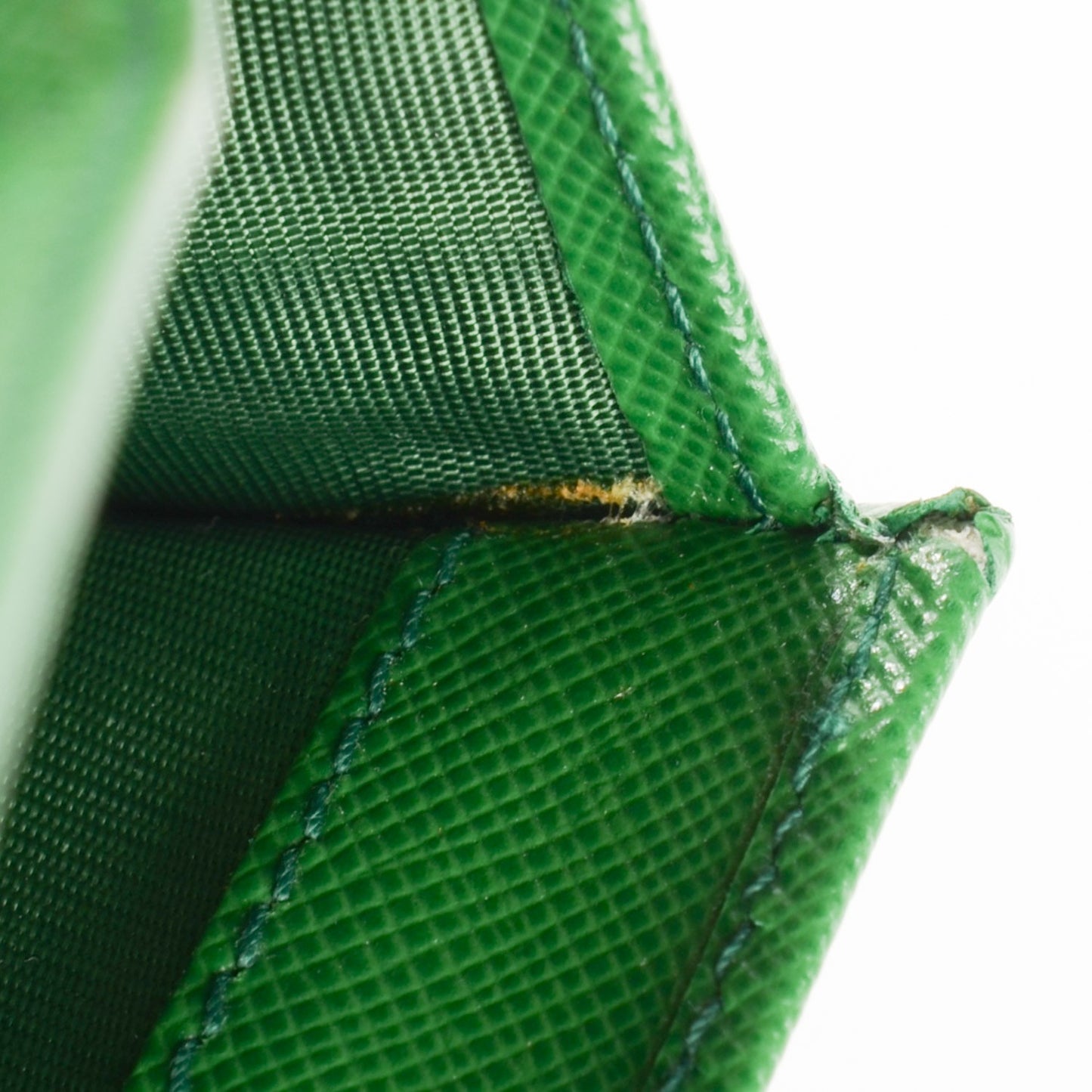 Saffiano Metal Compact Wallet Verde