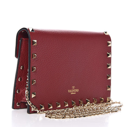 Valentino Garavani Pebbled Calfskin Rockstud Envelope Wallet on Chain Rubino 3 of 10