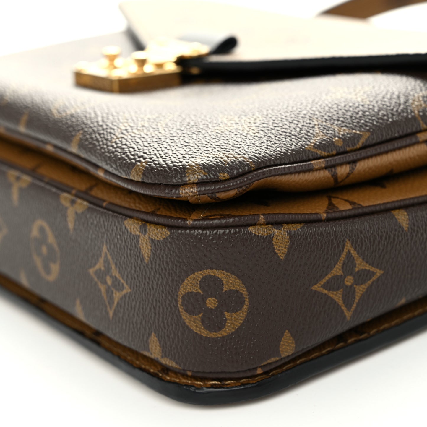 Reverse Monogram Pochette Metis