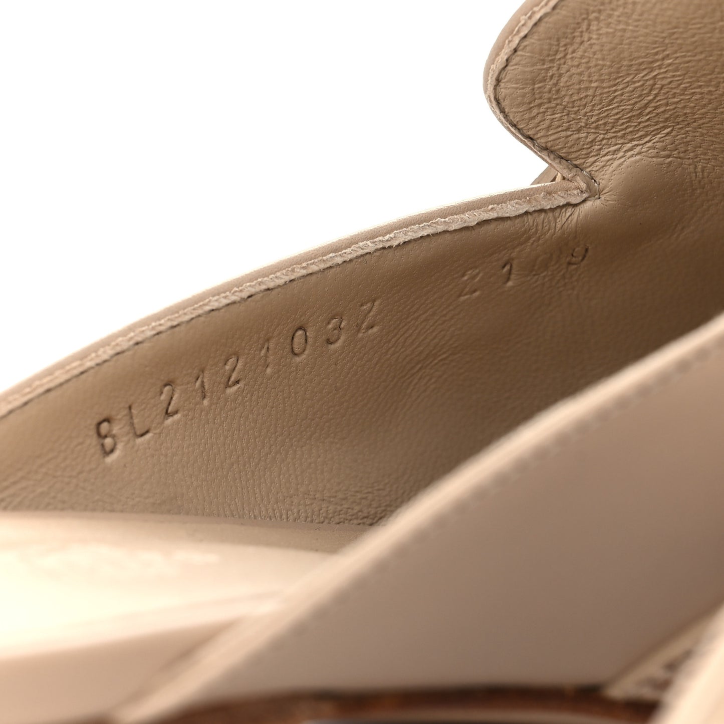 Shiny Lizard Calfskin Oz Mules 37 Beige Sarrazin